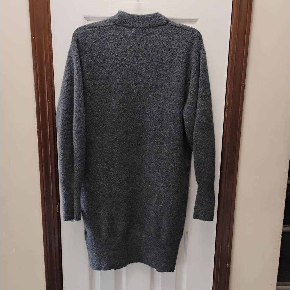 H&M Charcoal Women's Cardigan - Picture 2 of 4
